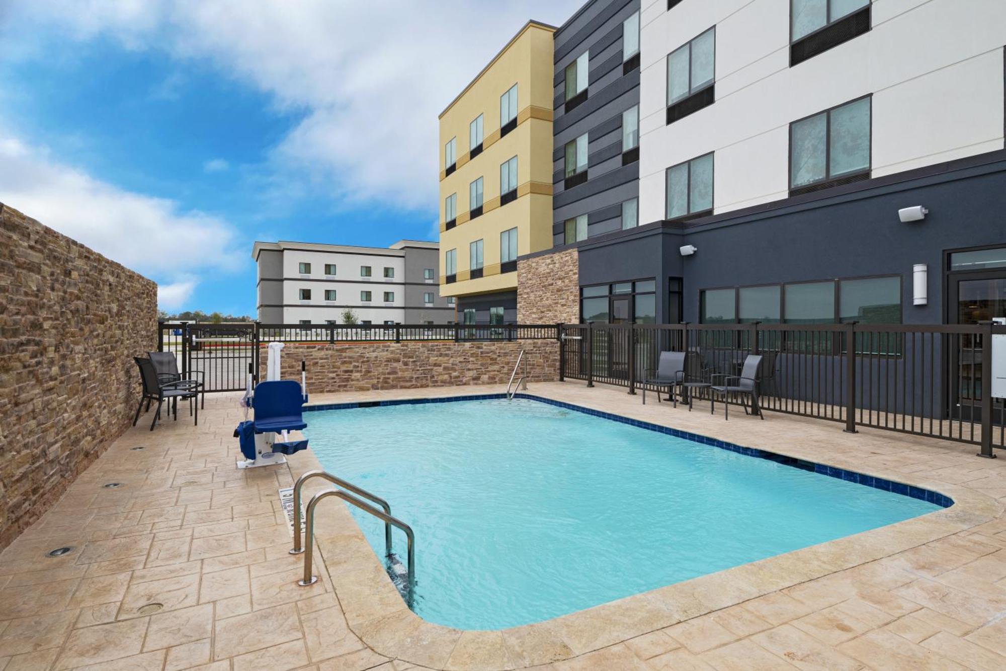 Fairfield By Marriott Inn & Suites Waller Εξωτερικό φωτογραφία